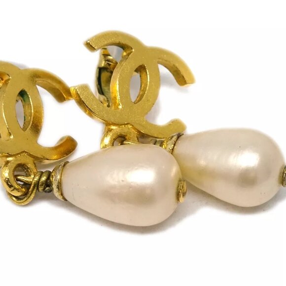 Chanel CC Artificial Pearl Dangle Earrings Clip-On Gold 95P 162291 - Picture 4 of 4